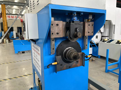 全自動(dòng)鋼管壓槽生產(chǎn)線(xiàn)